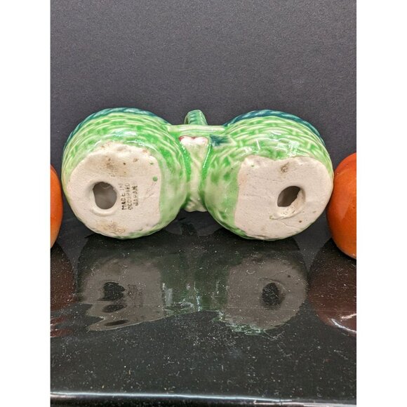 Vintage Three Piece Salt and Pepper Set Red Apples In A Green Basket - Picture 4 of 6